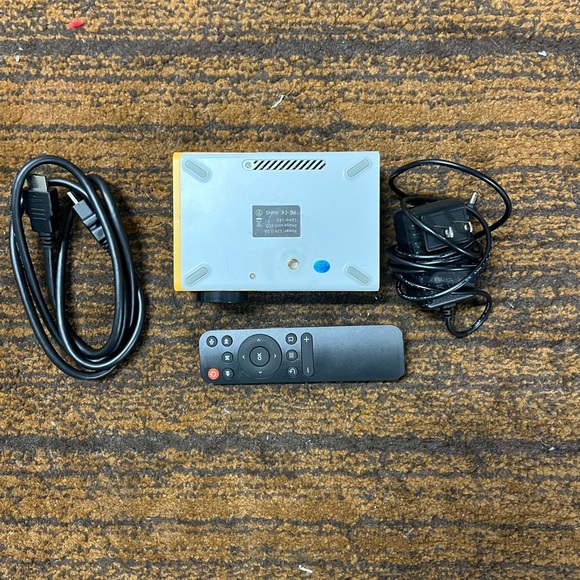 Mini projector - Picture 7 of 7